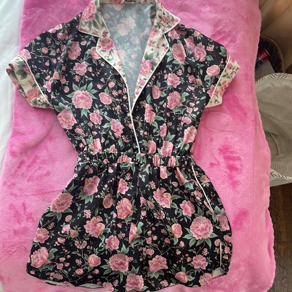 AMUR Naveha Floral-print Romper XS - Picture 2 of 4